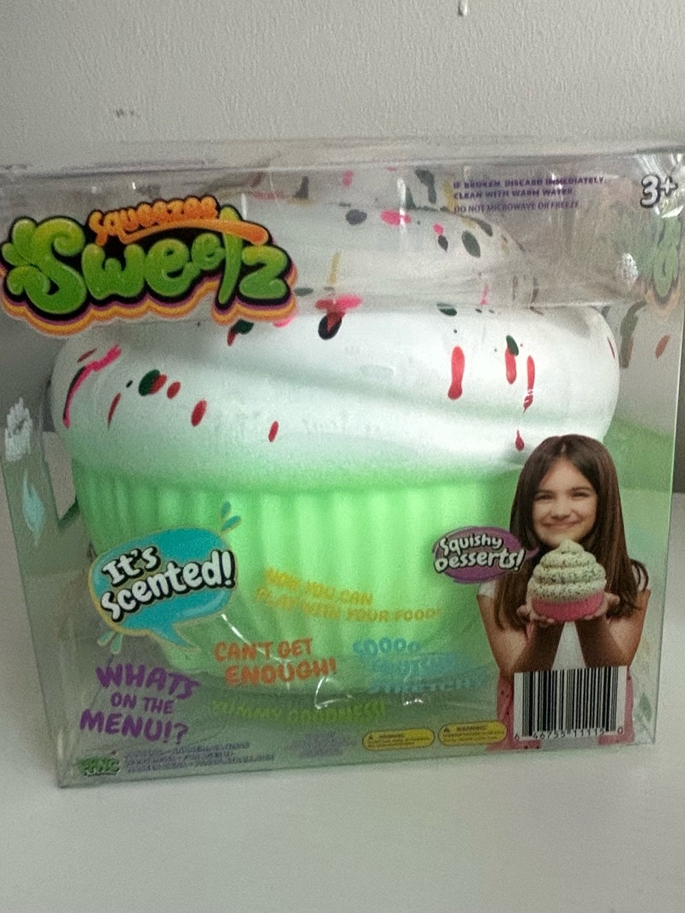 NEW✨ Green Cupcake Squishy